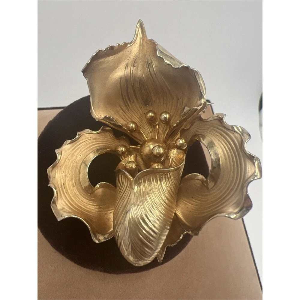 Vintage  Orchid Flower Brooch Large Goldtone Flower Jewelry 3 Dimensional Iris